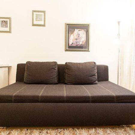 Apartment Meidling Wina Bagian luar foto