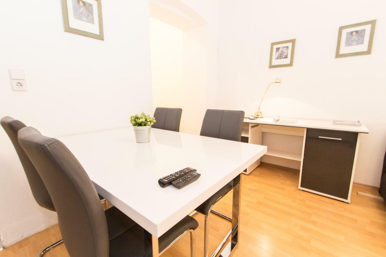 Apartment Meidling Wina Bagian luar foto